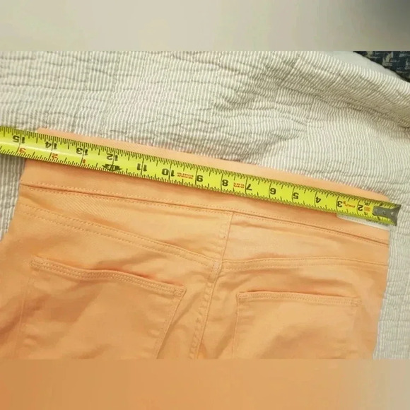 DKNY peach shorts - Picture 2 of 5